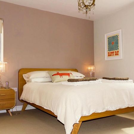 Walton Crescent Bed & Breakfast Winford ภายนอก รูปภาพ