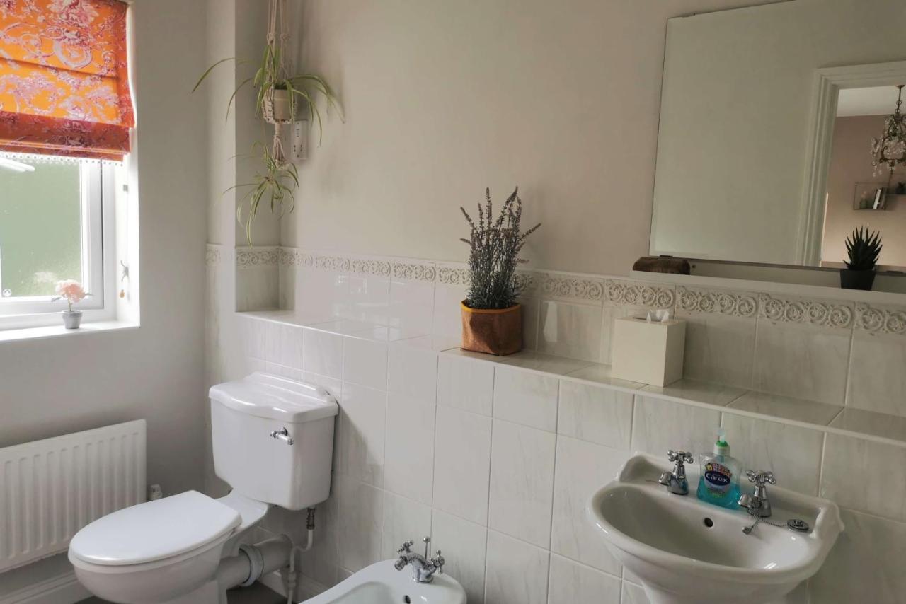 Walton Crescent Bed & Breakfast Winford ภายนอก รูปภาพ